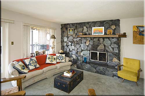 Bear Lake House, Mesachie Lake lakefront accommodation, British Columbia, Canada