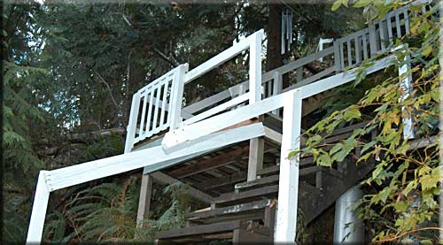 Oceanfront Paradise, Crofton waterfront accommodation, BC, Canada