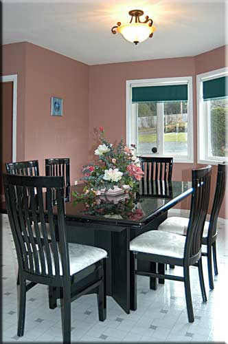 Oceanfront Paradise, Crofton vacation rental, B.C., Canada