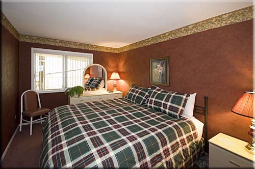 Rathtrevor Beach Waterfront Condo, Parksville waterfront accommodation, British Columbia, Canada