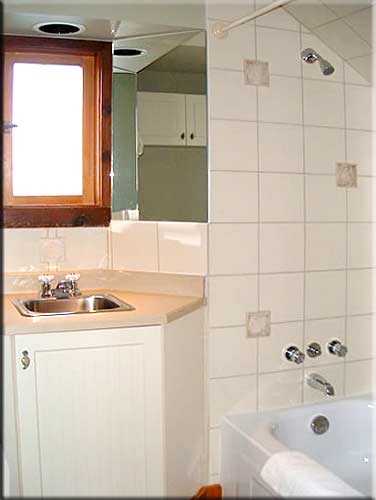 The Pink Dishrack, Victoria Accommodation, BC, Canada