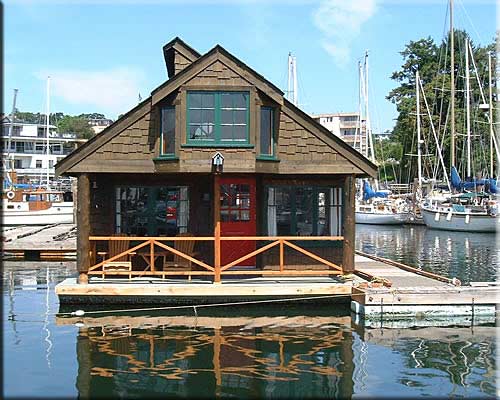 The Pink Dishrack, Victoria Accommodation, BC, Canada